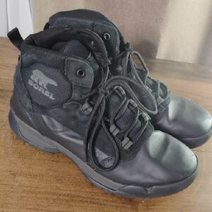 Sorel Black Lace-Up Boots (Pair 1)